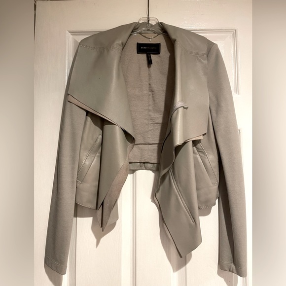 BCBG MaxAzria genuine leather suede jacket with asymmetrical zipper.. Dove grey - Picture 5 of 5